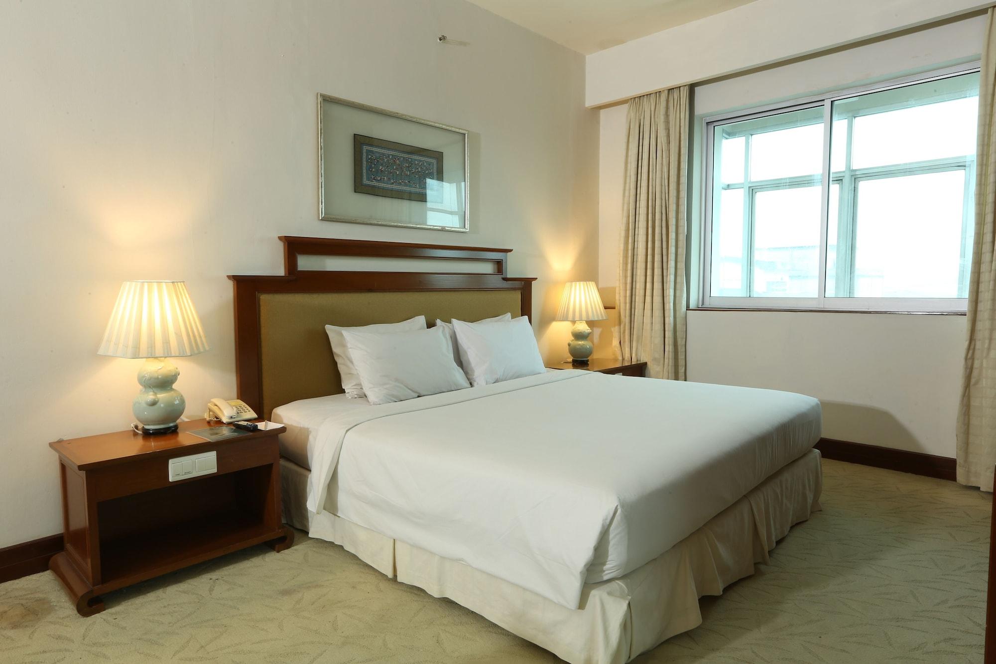 Hotel Santika 坤甸 外观 照片