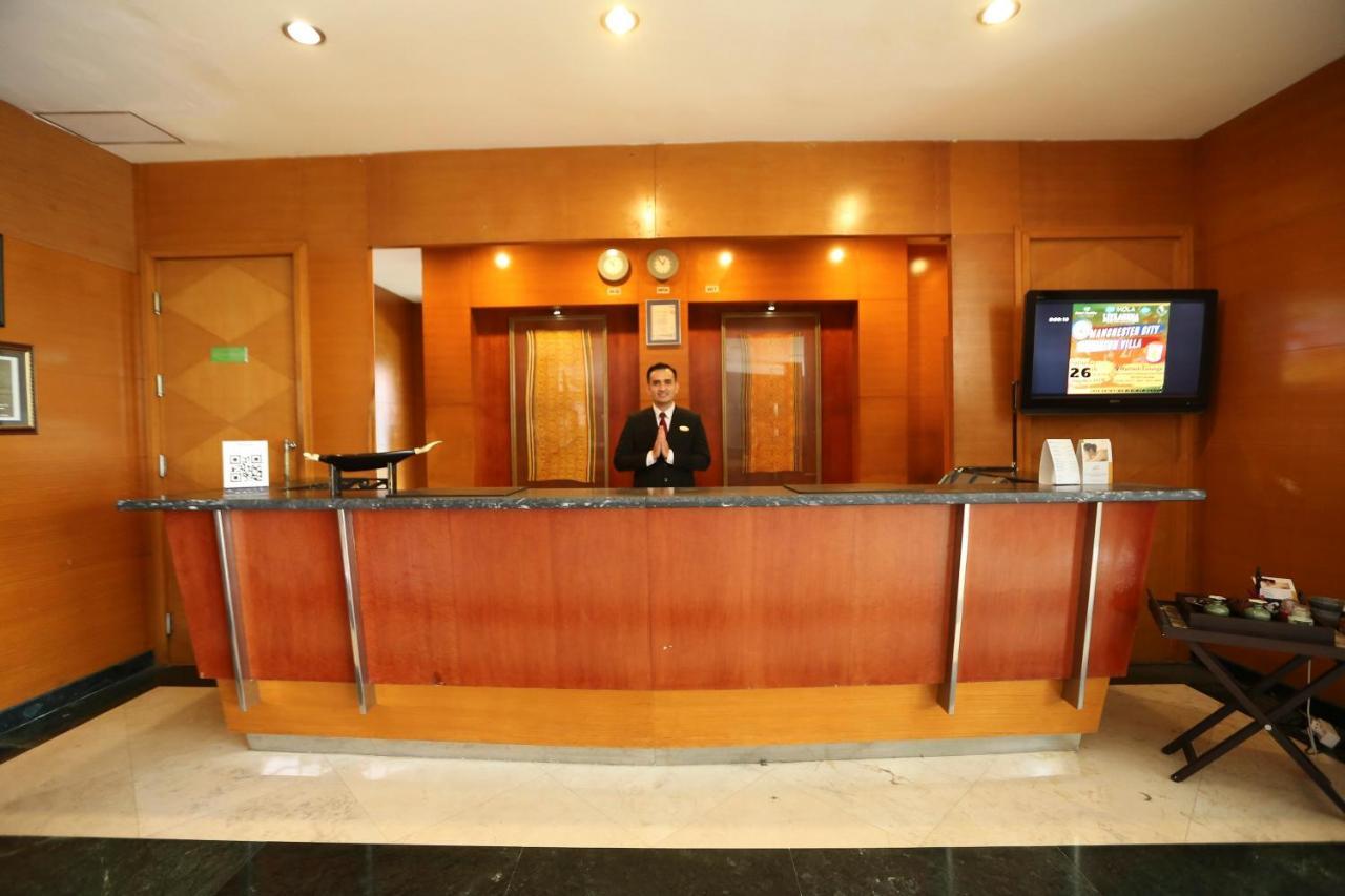 Hotel Santika 坤甸 外观 照片